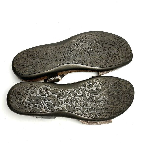 Naot Sabrina Flat Sandals Beige Snake Embossed and Bronze Leather 40 US 9 - Picture 11 of 12